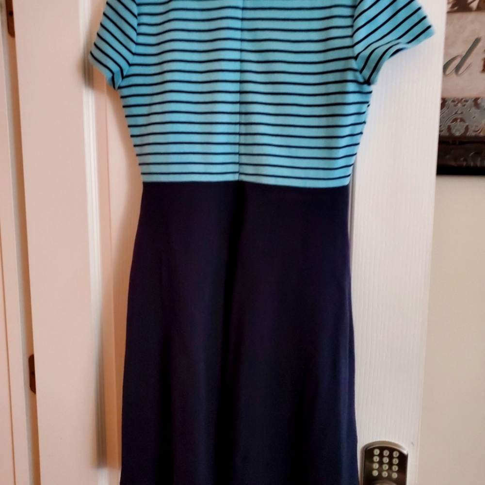 Talbots light blue and dark blue bottom half size large